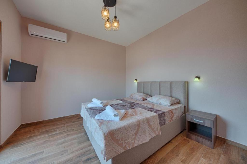 Apart Hotel Xxl Lux Добра Вода Екстер'єр фото